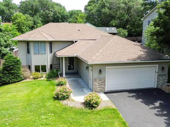 1274 River Ridge Rd, River Falls, WI 54022