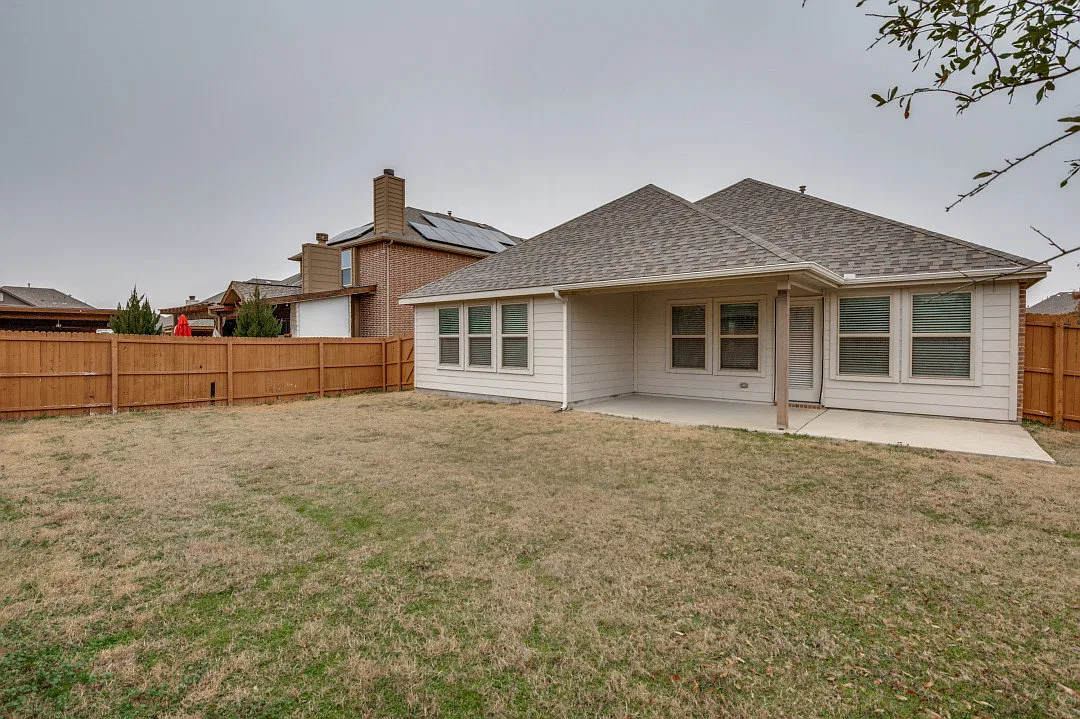 4 bed, 1970 sqft, $2,450 — Photo 4