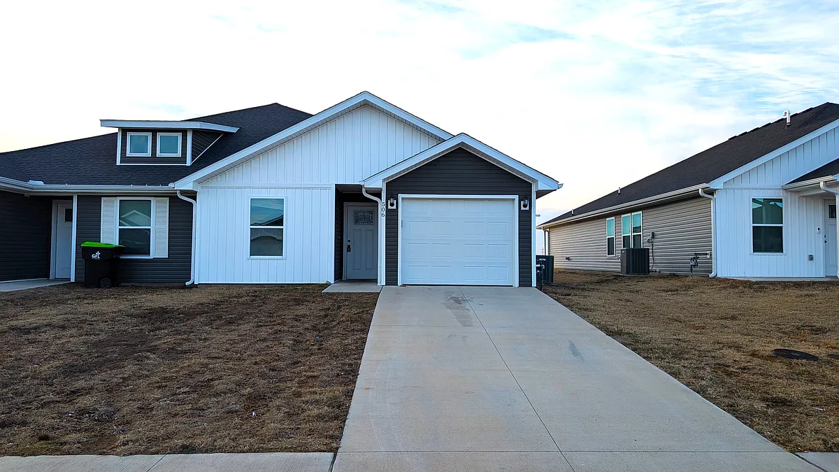 Building Photo - 506 Alex Jordan Dr