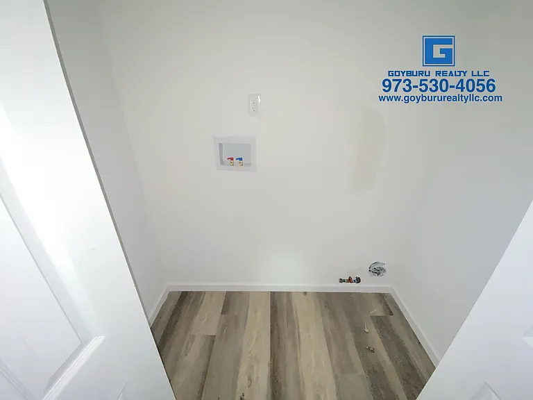 78 12th Ave #3 — Photo 9