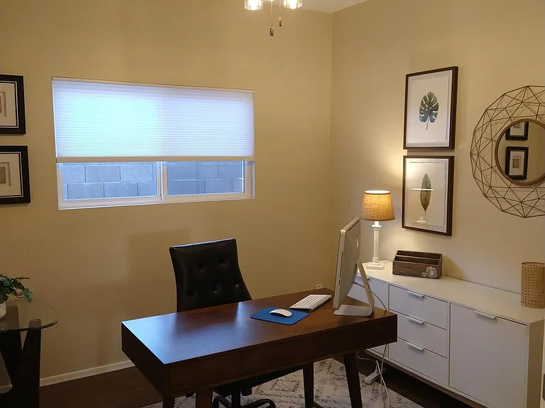 653 W Tanner Robert Pl — Photo 9