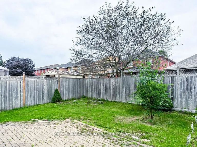 18 Preston Ave — Photo 18