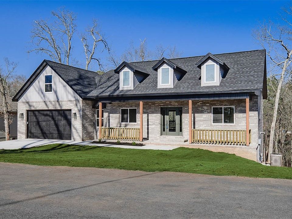 1st image of 9 Shropshire Dr