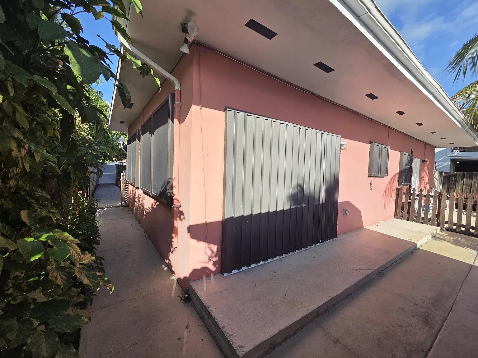 1 bed, 700 sqft, $1,550 — Photo 2