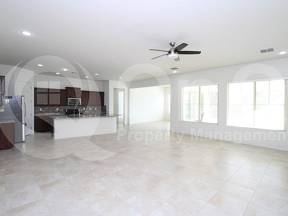 4th image of 1863 E Canyon Way