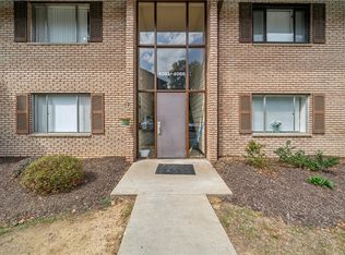 2031 Sanlin Dr, Coraopolis, PA 15108