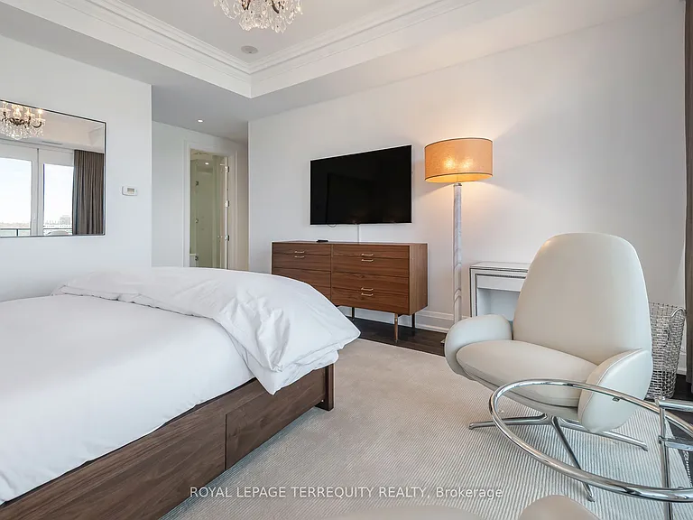 88 Davenport Rd #1704 — Photo 27