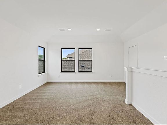 5th image of 1111 Birchwood Ln