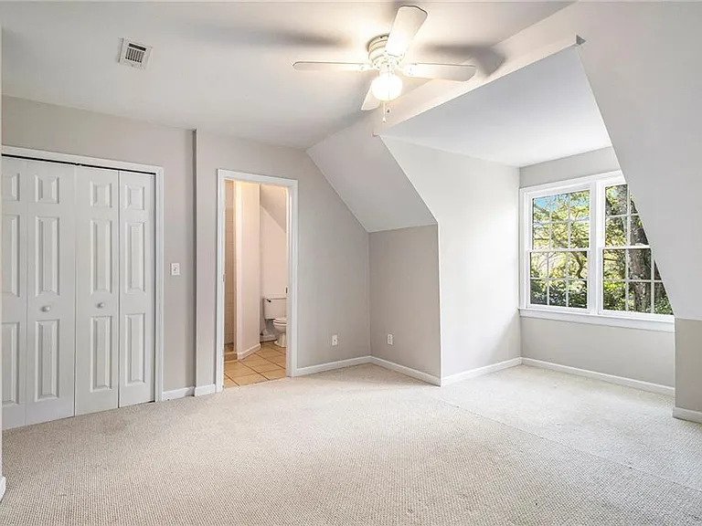 960 Landmark Dr — Photo 37