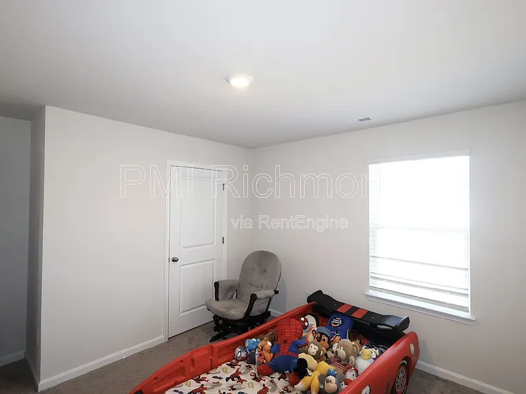 7001 Batten Ct — Photo 22