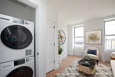 Rented by R New York