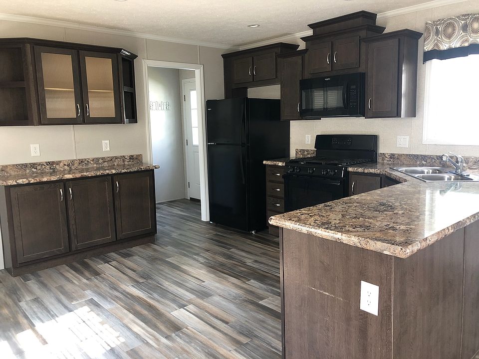 1st image of 2100 Stephenson Hwy #201