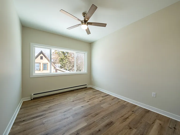 404 W Baraga Ave #B — Photo 11