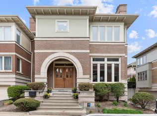 1312 S Plymouth Ct, Chicago, IL 60605