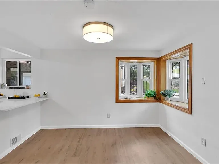 9830 Don Dr — Photo 28