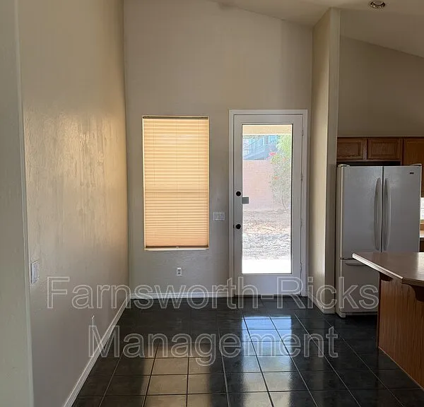 3625 N Katmai — Photo 6