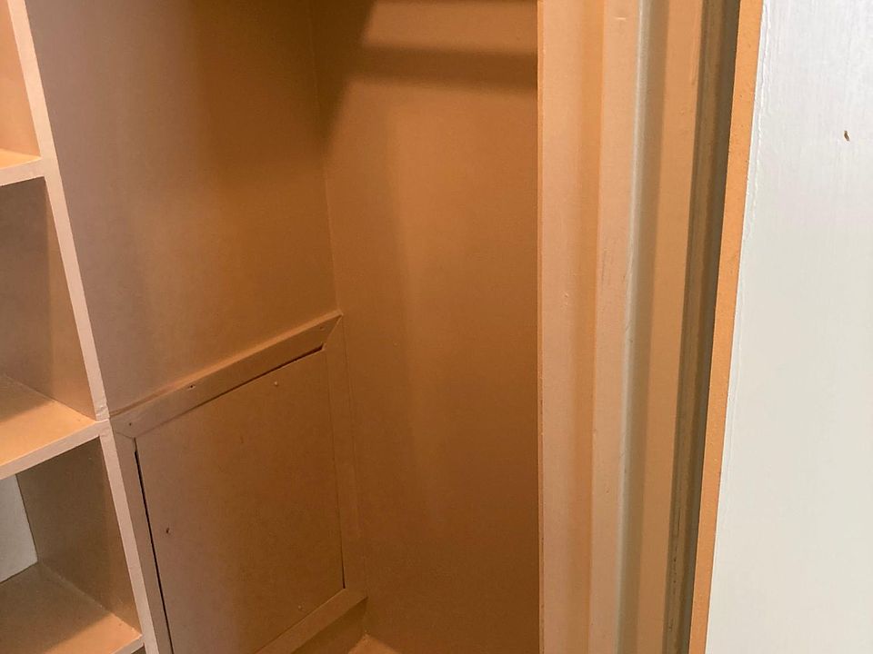 1st image of 1919 20th St APT 4