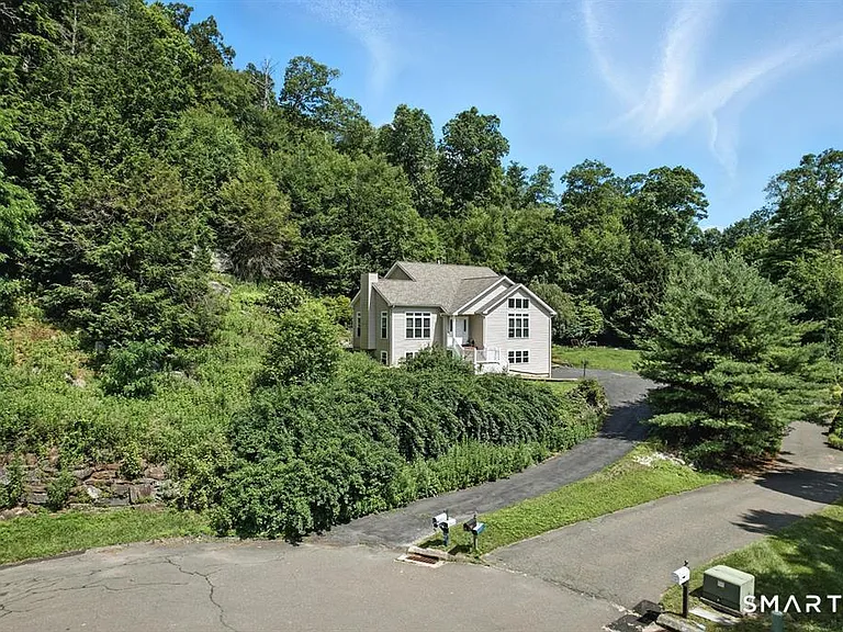 11 Squantz View Dr — Photo 10
