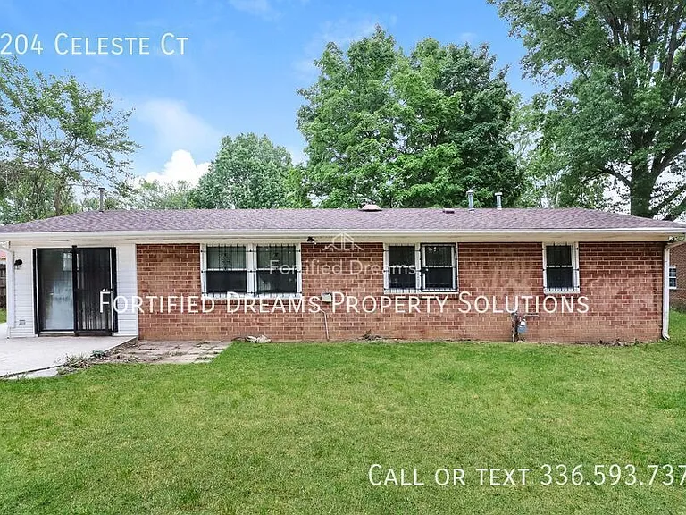 2204 Celeste Ct — Photo 15