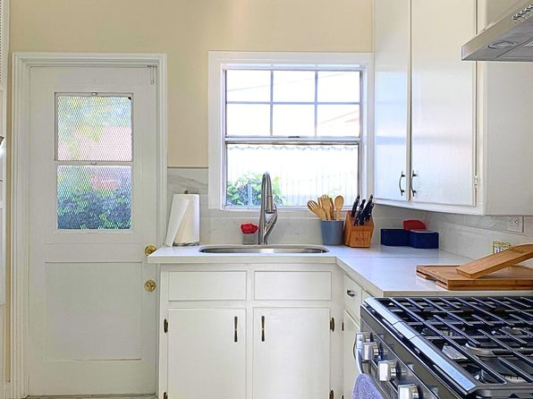 438 N Glenwood Pl #1/2