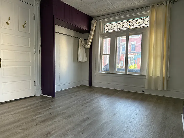 501 Cato St — Photo 12