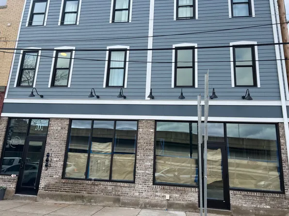 eml649, 649 Emlin St Unit 201, Pittsburgh, PA 15212