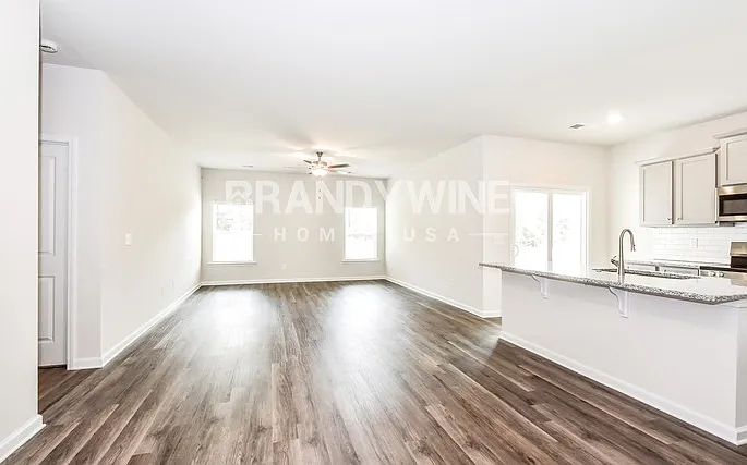 580 Glenmanor Dr — Photo 5