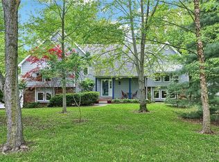 202 N Bluff Rd, Greenwood, IN 46142