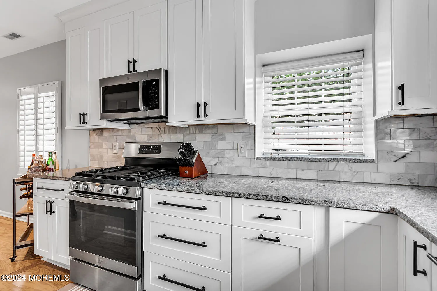 3 bed, 2.5 bath, 1360 sqft, $2,500 — Photo 3