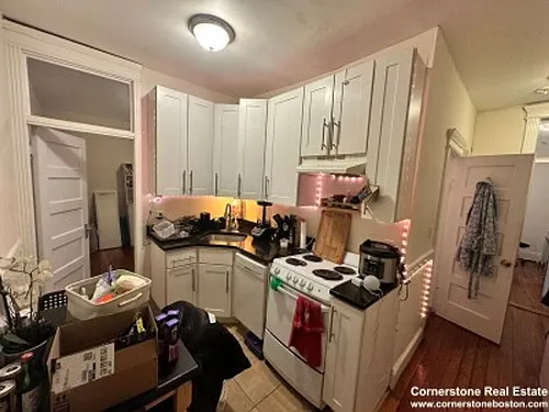 65 Burbank St Photo 1
