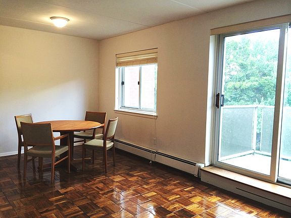 3rd image of 372 Central Park Ave APT 4D