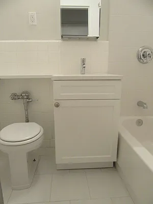 Rented by Paley Management | media 21