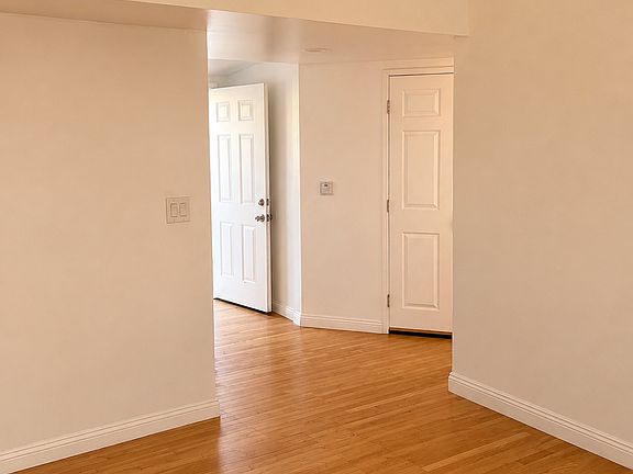 5th image of 1404 San Remo Dr