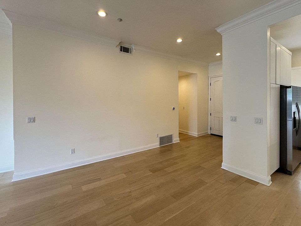 1st image of 16000 W Sunset Blvd Unit 102