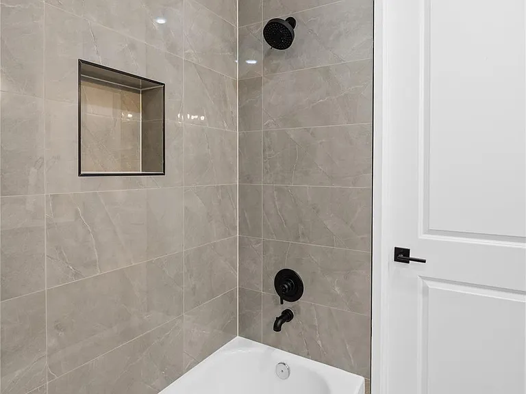 2614 Piemonte Ave — Photo 7