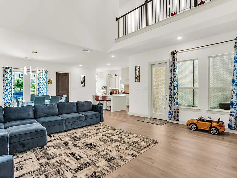 8869 Bailey St — Photo 35
