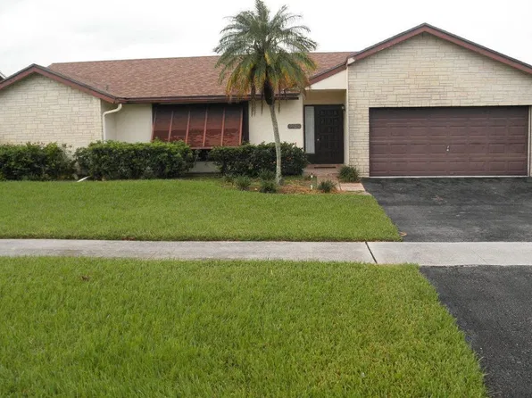 9525 Burlington Pl, Boca Raton, FL 33434