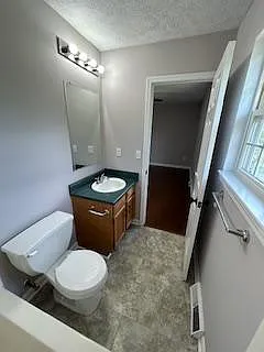 407 Bertha Way — Photo 21