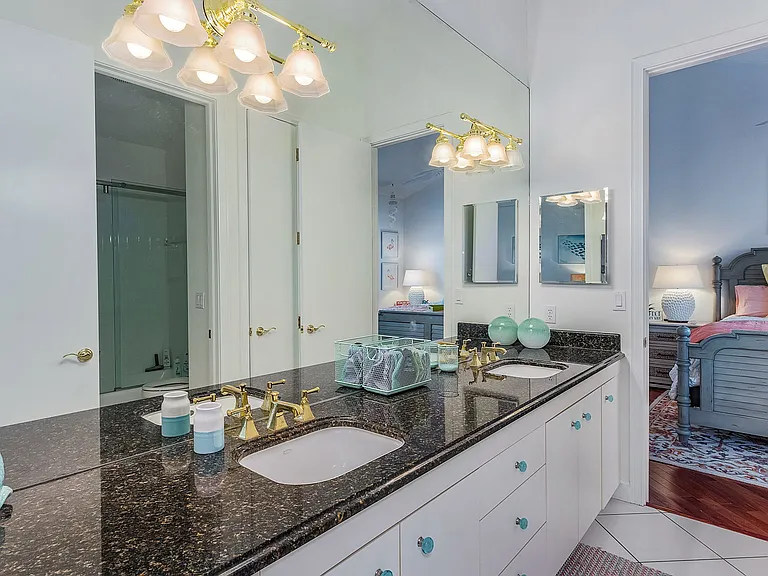 720 Turkey Oak Ln — Photo 20