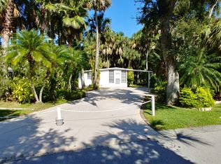 364 Oak Cove Rd, Titusville, FL 32780
