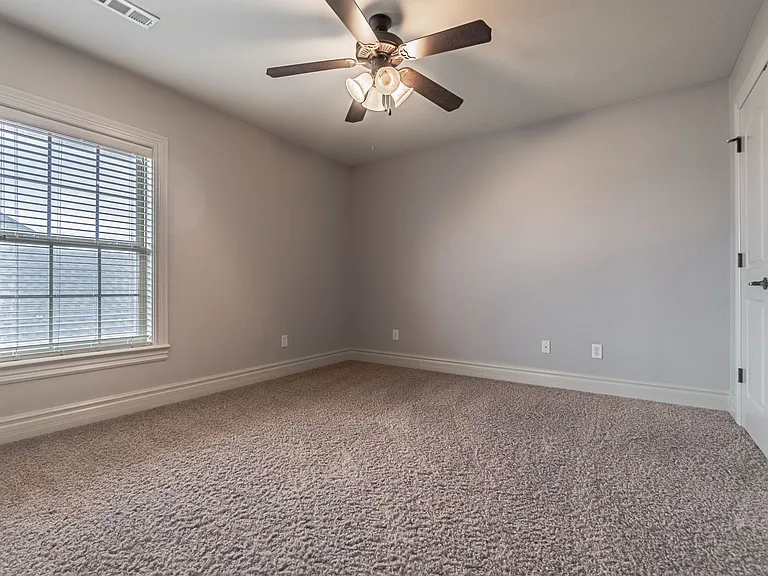 3704 W Legacy Ln — Photo 8