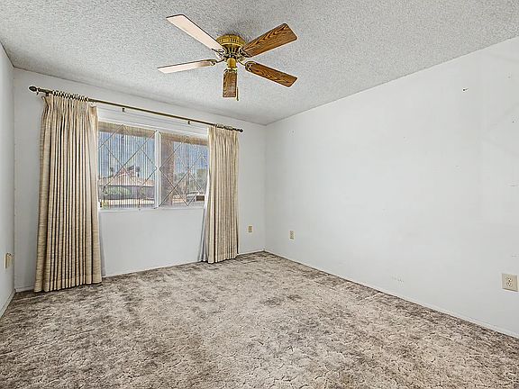 4th image of 13802 N Sunstone Dr #1