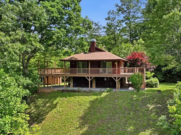 2311 Alarka Rd, Bryson City, NC 28713