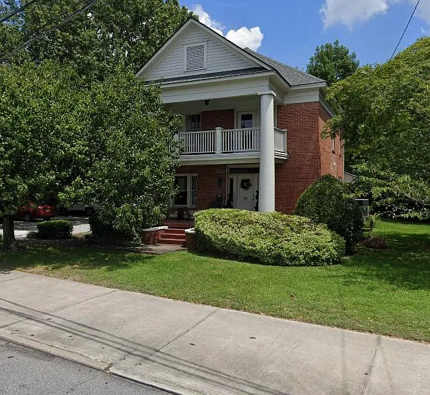 77 Folly Road Blvd — Photo 1