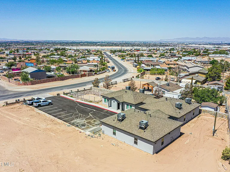 12879 Bret Harte Dr — Photo 27
