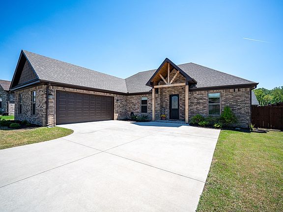 3rd image of 9873 Oak Forest Ln