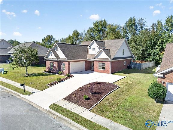 3rd image of 8812 Belle Mor Dr