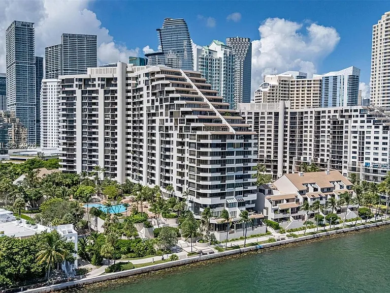 520 Brickell Key Dr #A710 — Photo 35