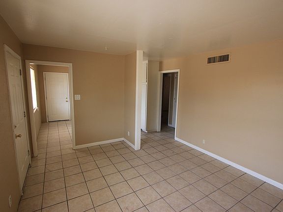 2nd image of 5322 N 22nd Ave APT A