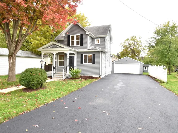 416 W 3rd St, Sandwich, IL 60548